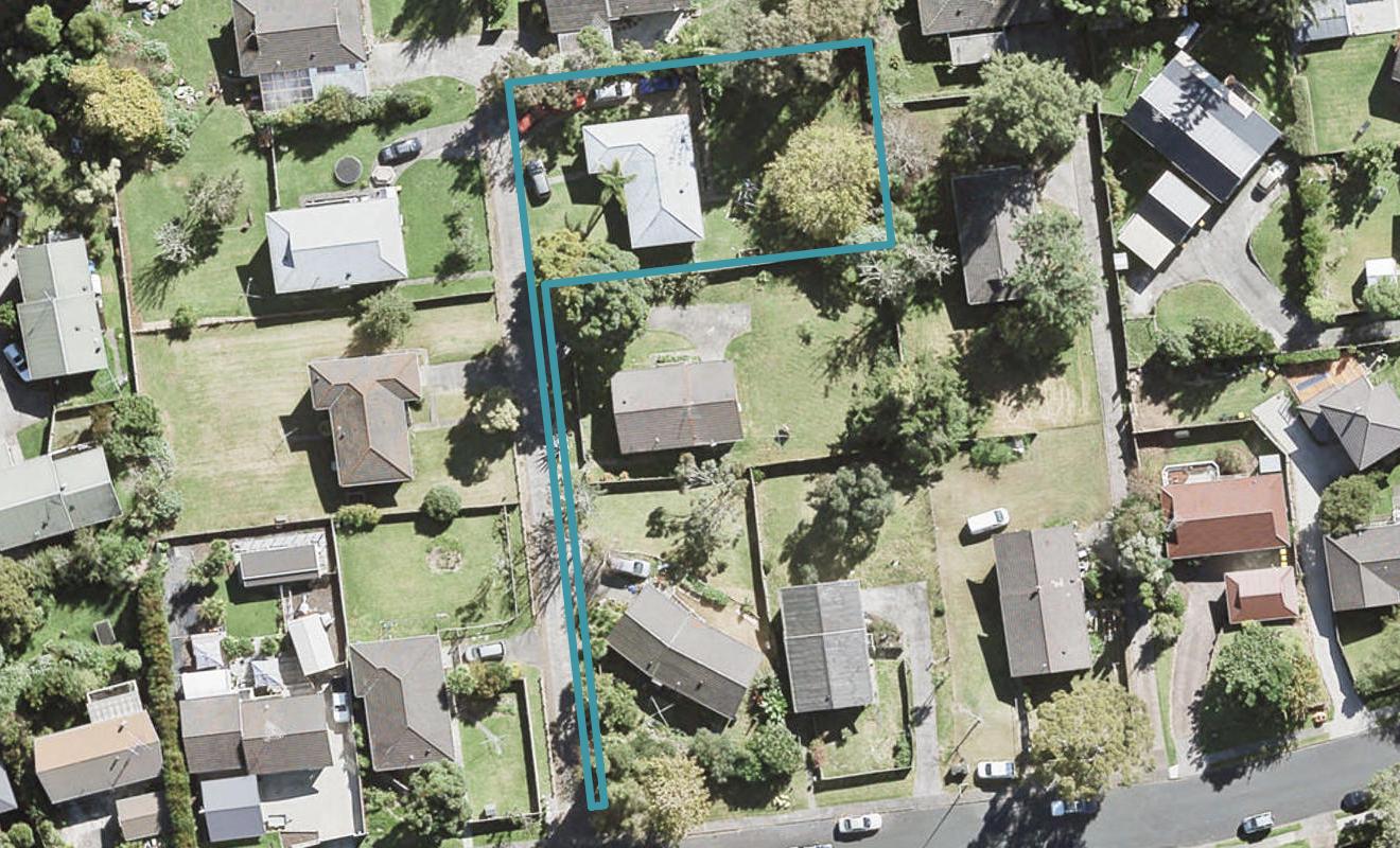 37 Nor'East Drive, Northcross, Auckland - Carousel 1