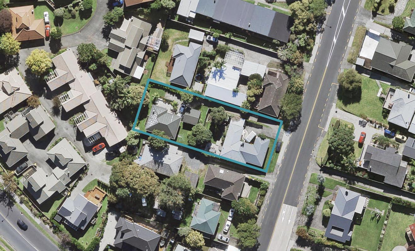 1/130 Edmonton Road, Te Atatū South, Auckland - Carousel 1