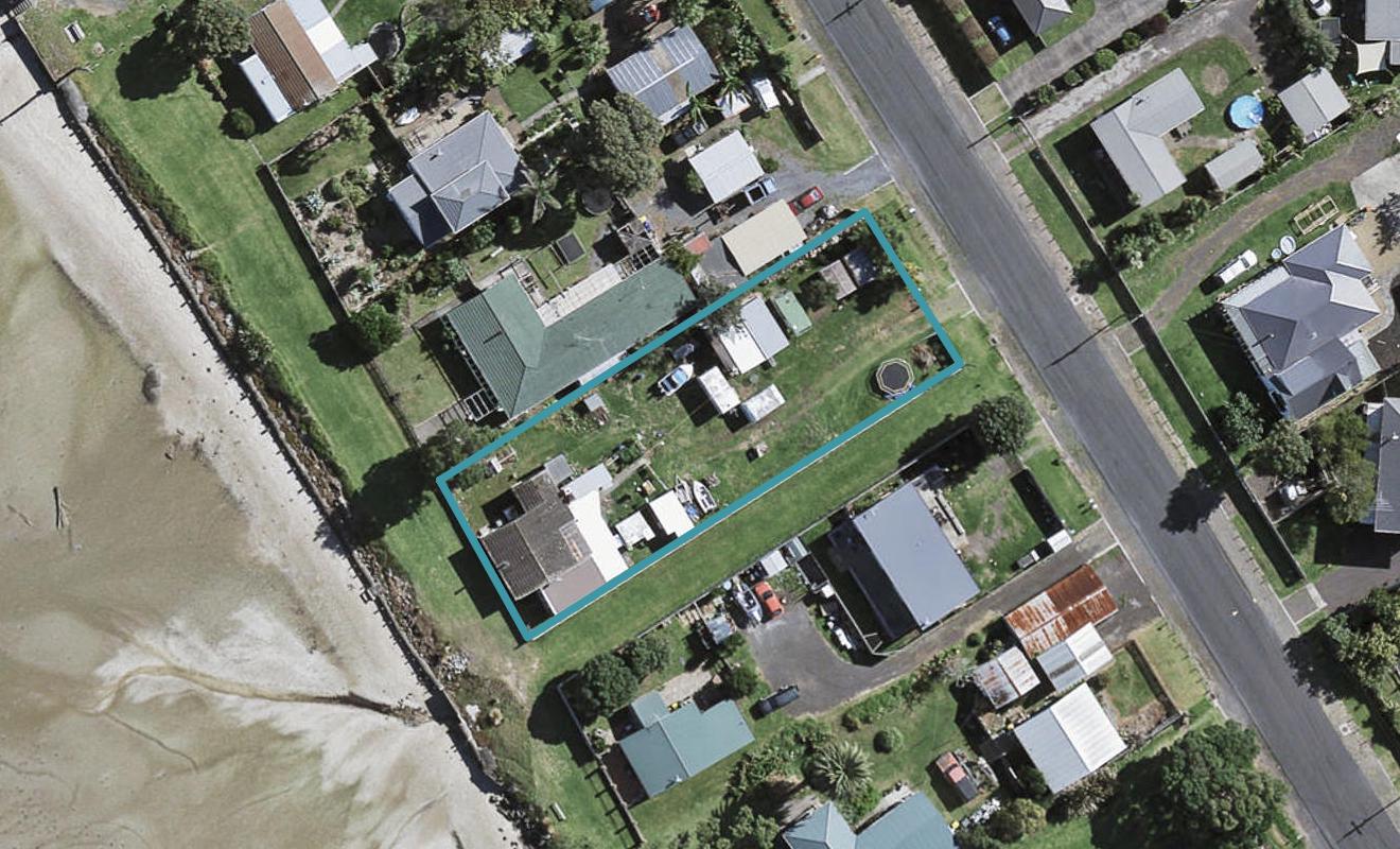 15 Ronald Avenue, Waiuku - Carousel 1