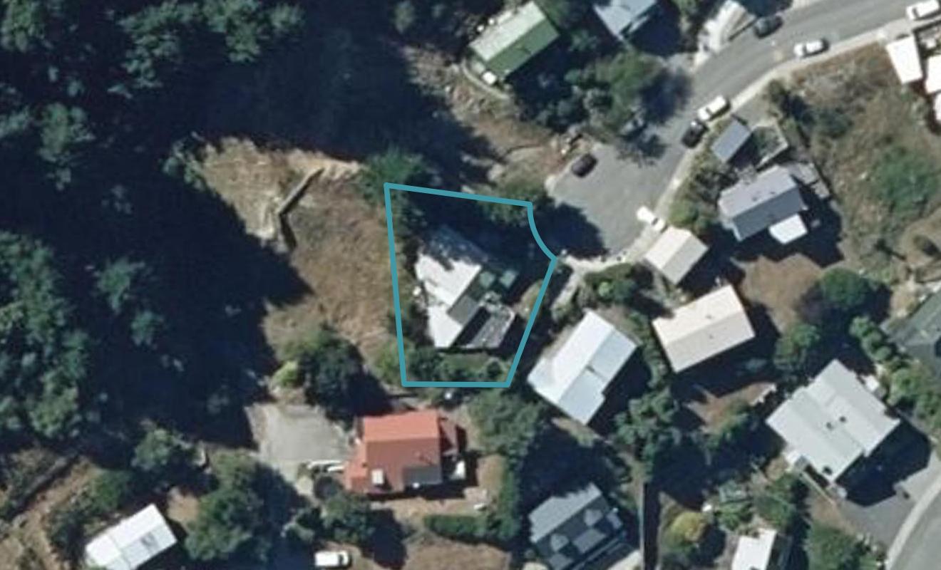 14 Caples Place, Fernhill, Queenstown - Carousel 1