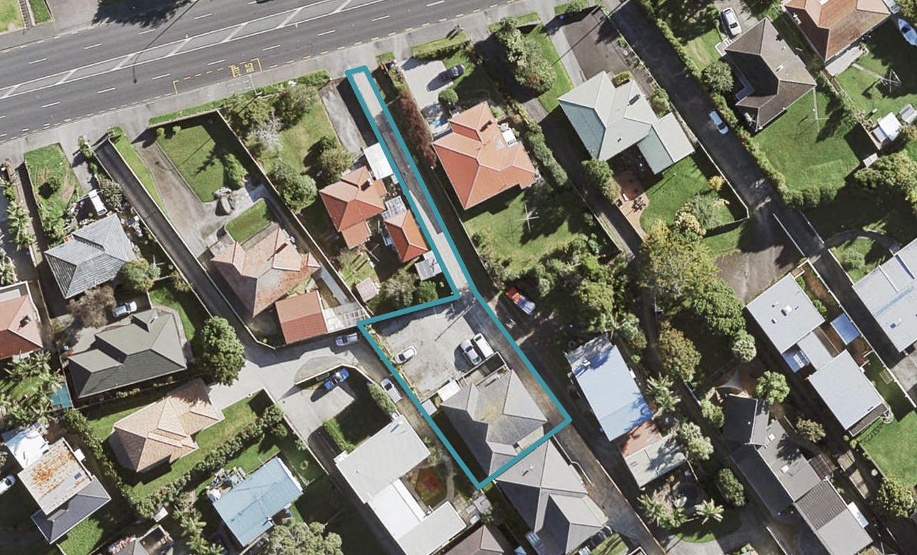 19 Maioro Street, New Windsor, Auckland - Carousel 1