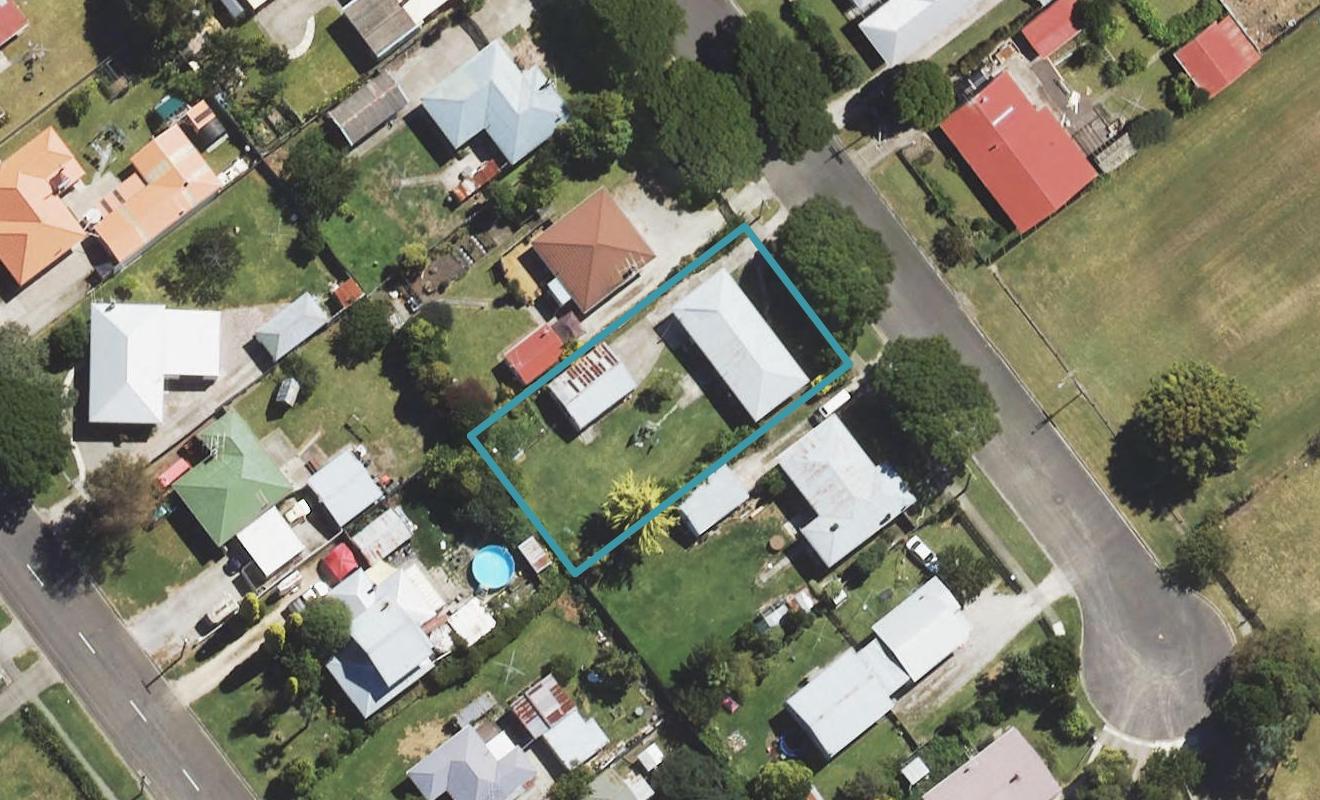 11 Martin Road, Outer Kaiti, Gisborne - Carousel 1