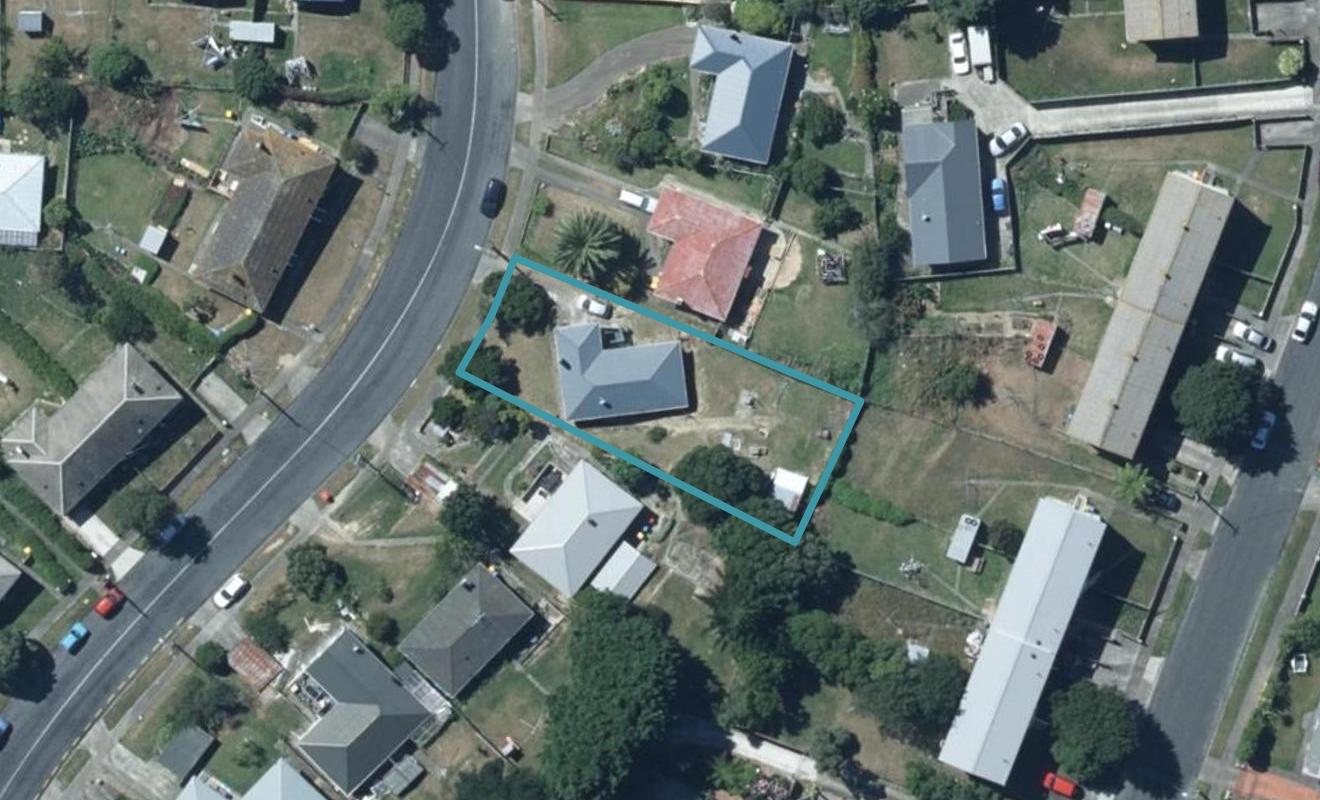 43 Bedford Street, Cannons Creek, Porirua - Carousel 1