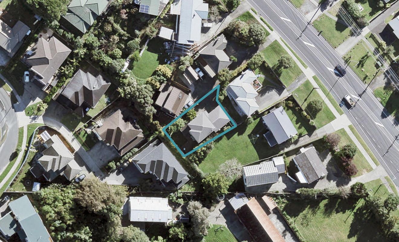 966A East Coast Road, Northcross, Auckland - Carousel 1