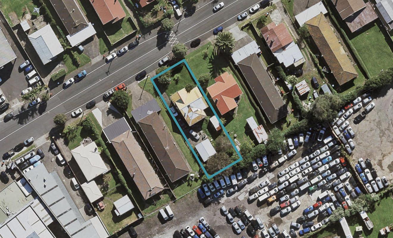 13 Hauiti Road, Otahuhu, Auckland - Carousel 1