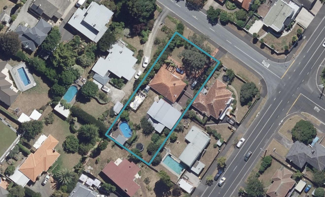 16 Mansel Avenue, Hillcrest, Hamilton - Carousel 1