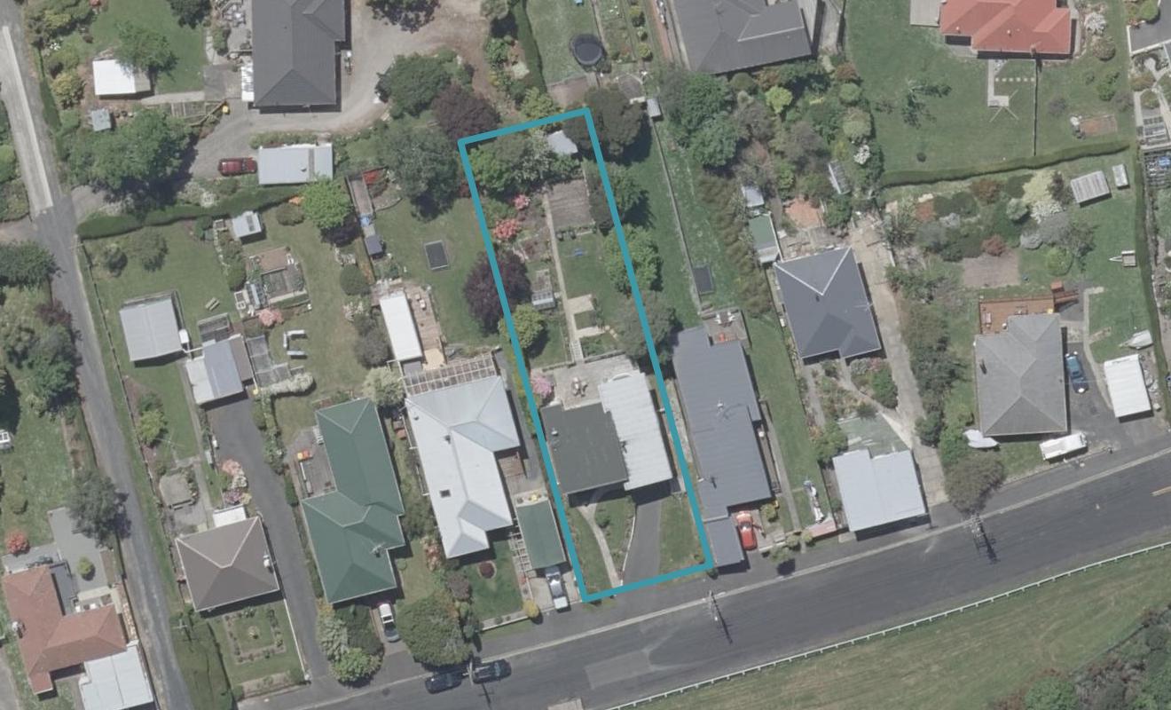 14 Saddleview Place, Fairfield, Dunedin - Carousel 1