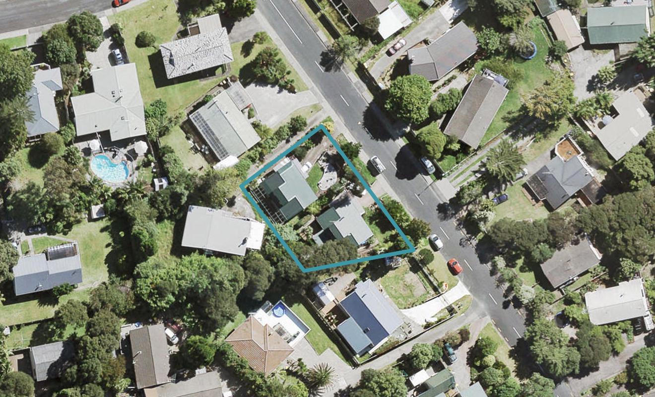 1/7 Wirihana Road, Titirangi, Auckland - Carousel 1