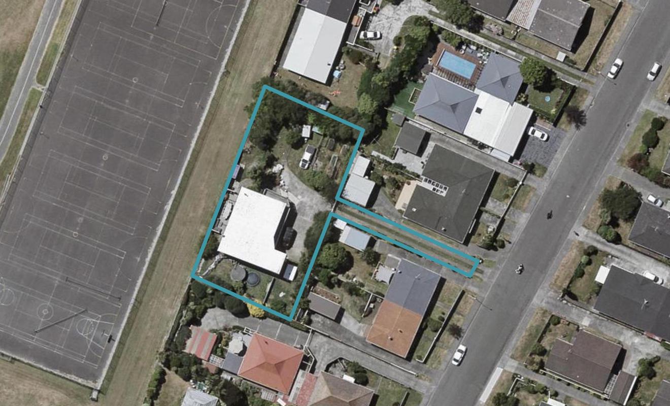 99 Hillcrest Road, Raumati Beach, Paraparaumu - Carousel 1