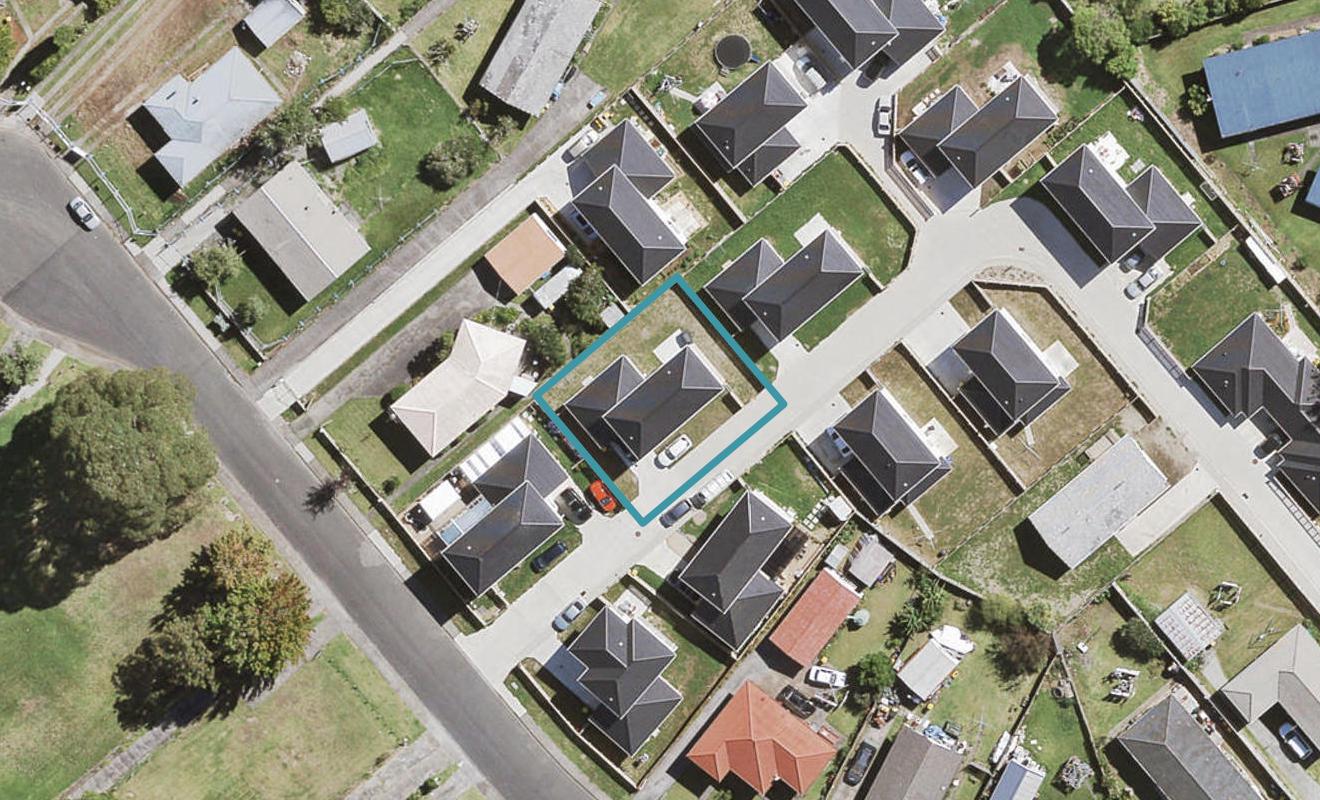 17 Waitoro Lane, Henderson, Auckland - Carousel 1