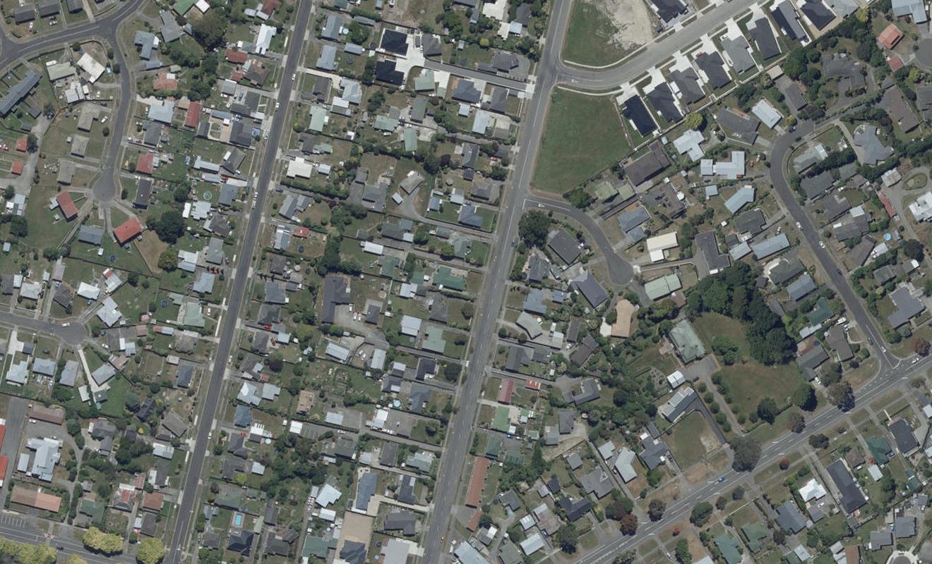 18 Pharazyn Street, Feilding, Feilding - Carousel 1
