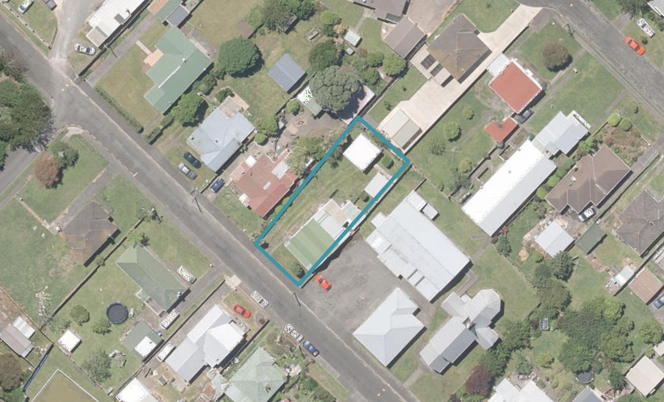 16 Gibson Street, Aramoho, Whanganui - Carousel 1