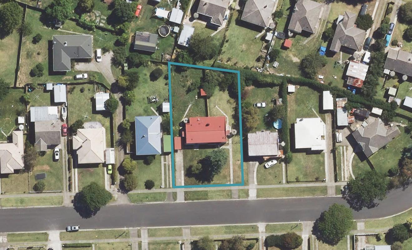 11 Centennial Crescent, Te Hapara, Gisborne - Carousel 1