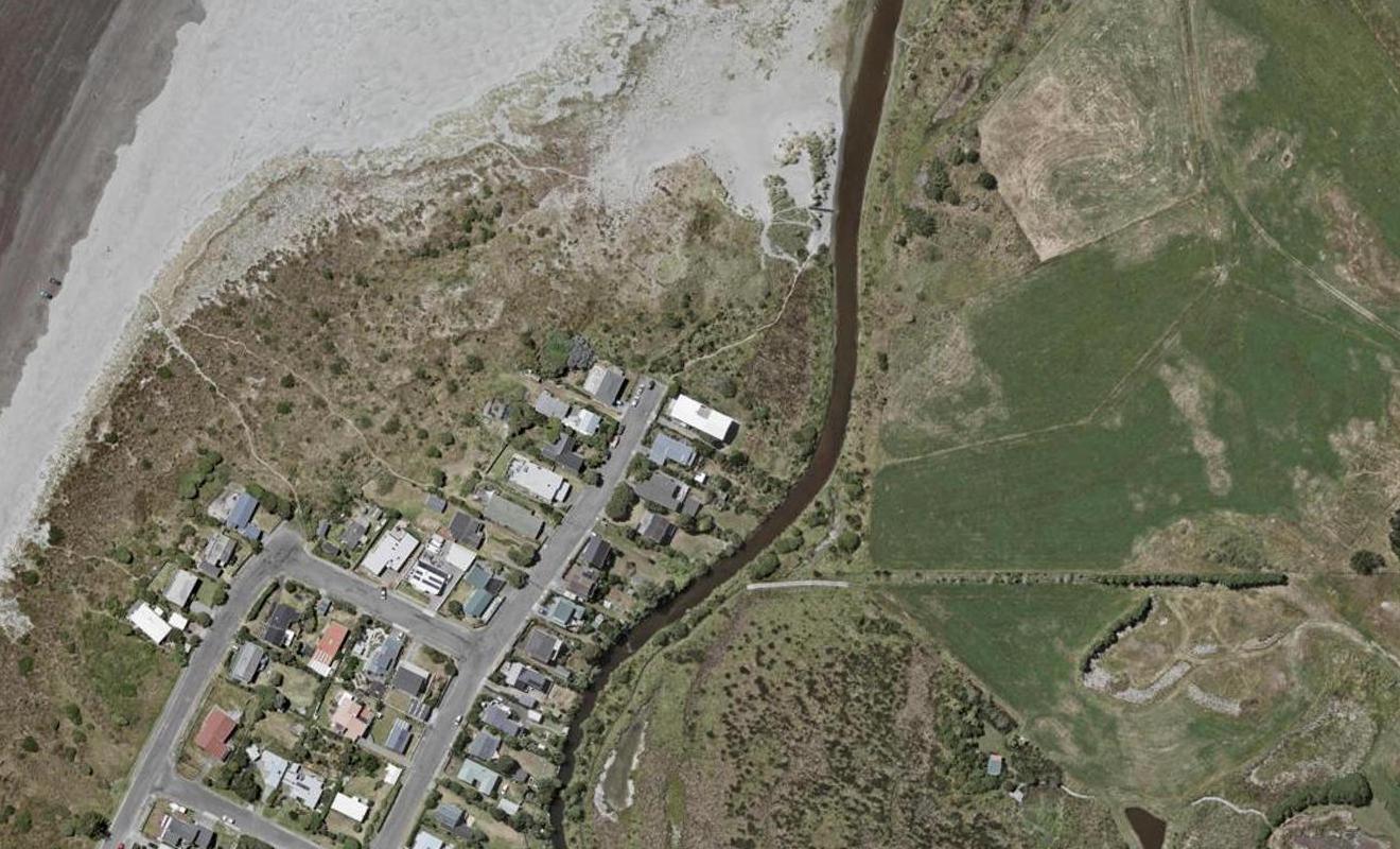 2 Moana Street, Otaki Beach, Otaki - Carousel 1