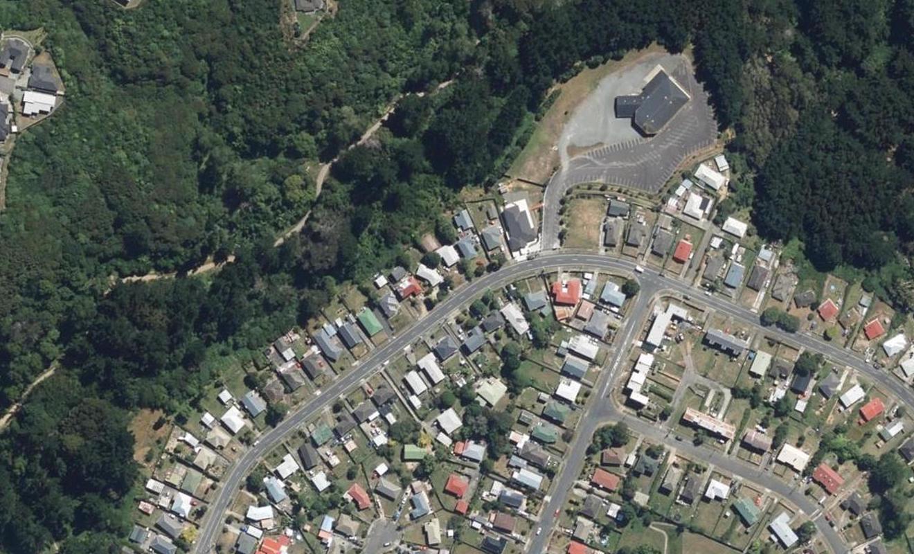 103 Castor Crescent, Cannons Creek, Porirua - Carousel 1