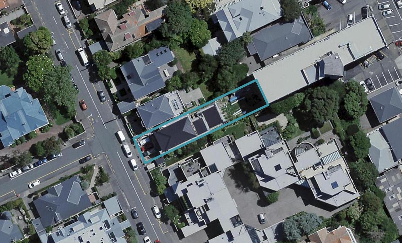 38 Hobson Street, Thorndon, Wellington - Carousel 1