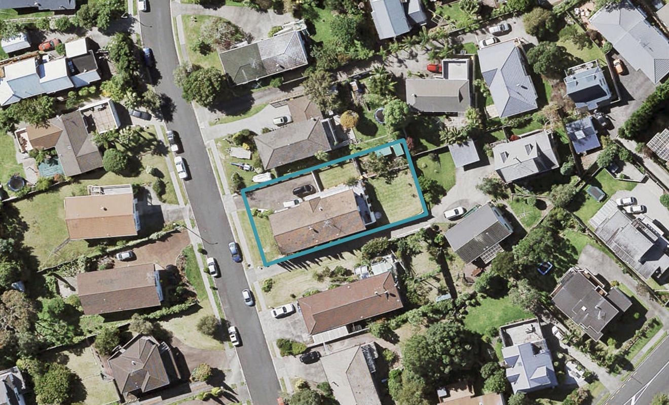 99 Langana Avenue, Browns Bay, Auckland - Carousel 1
