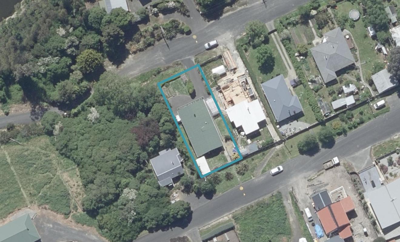 15 Copeland Street, Brighton, Dunedin - Carousel 1