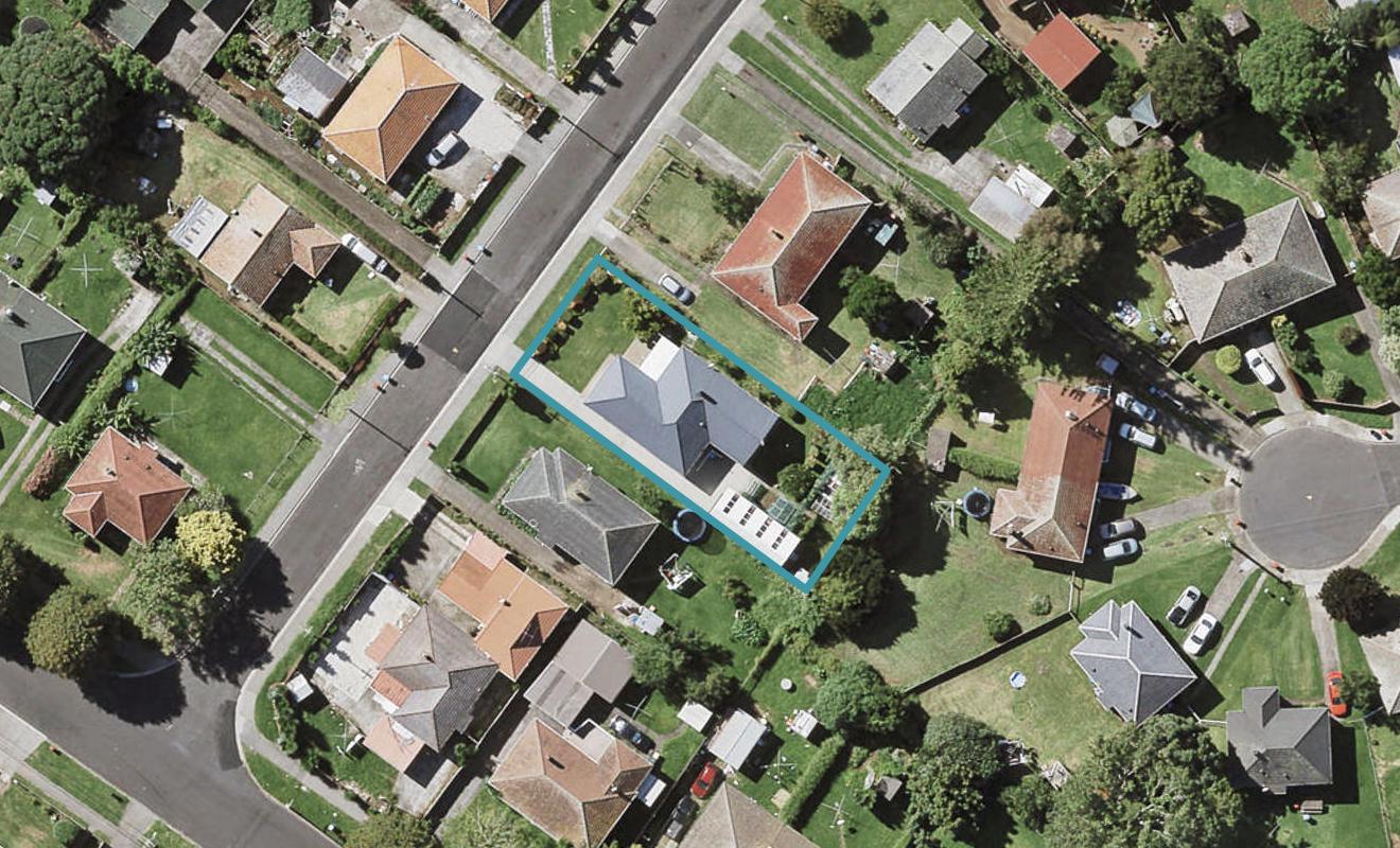 4 Tunis Road, Panmure, Auckland - Carousel 1