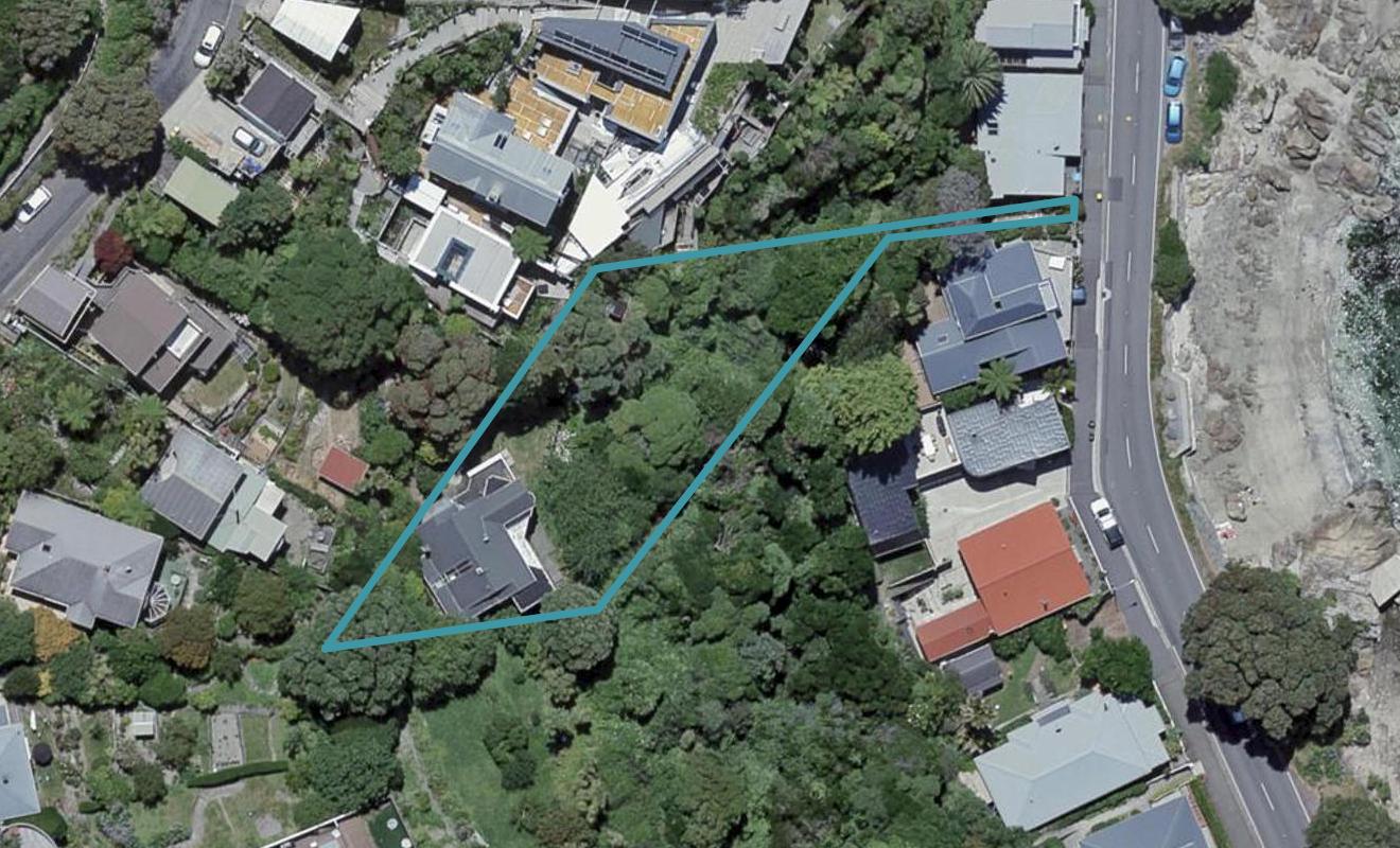 381B Karaka Bay Road, Karaka Bays, Wellington - Carousel 1
