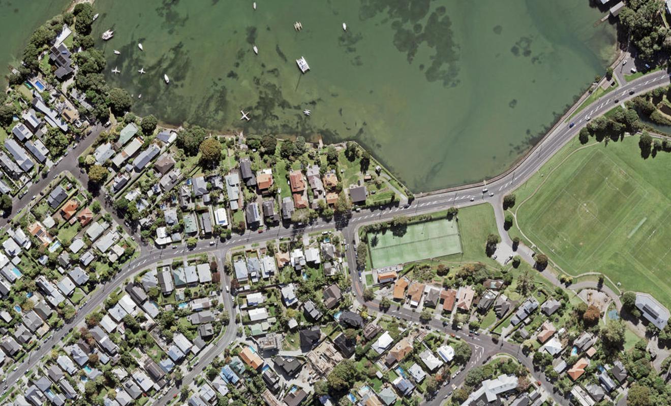 77 West End Road, Westmere, Auckland - Carousel 1