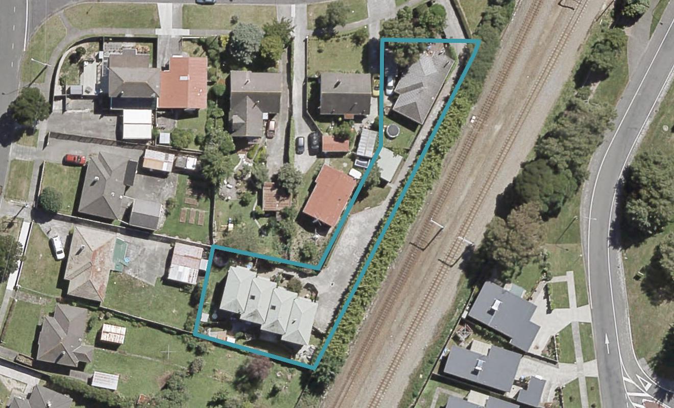 4/8 Waldie Grove, Avalon, Lower Hutt - Carousel 1