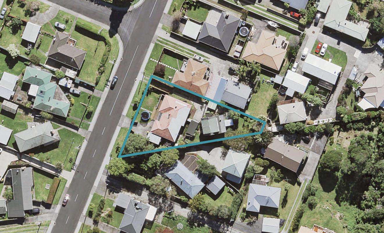 2/69 Salisbury Road, Birkdale, Auckland - Carousel 1
