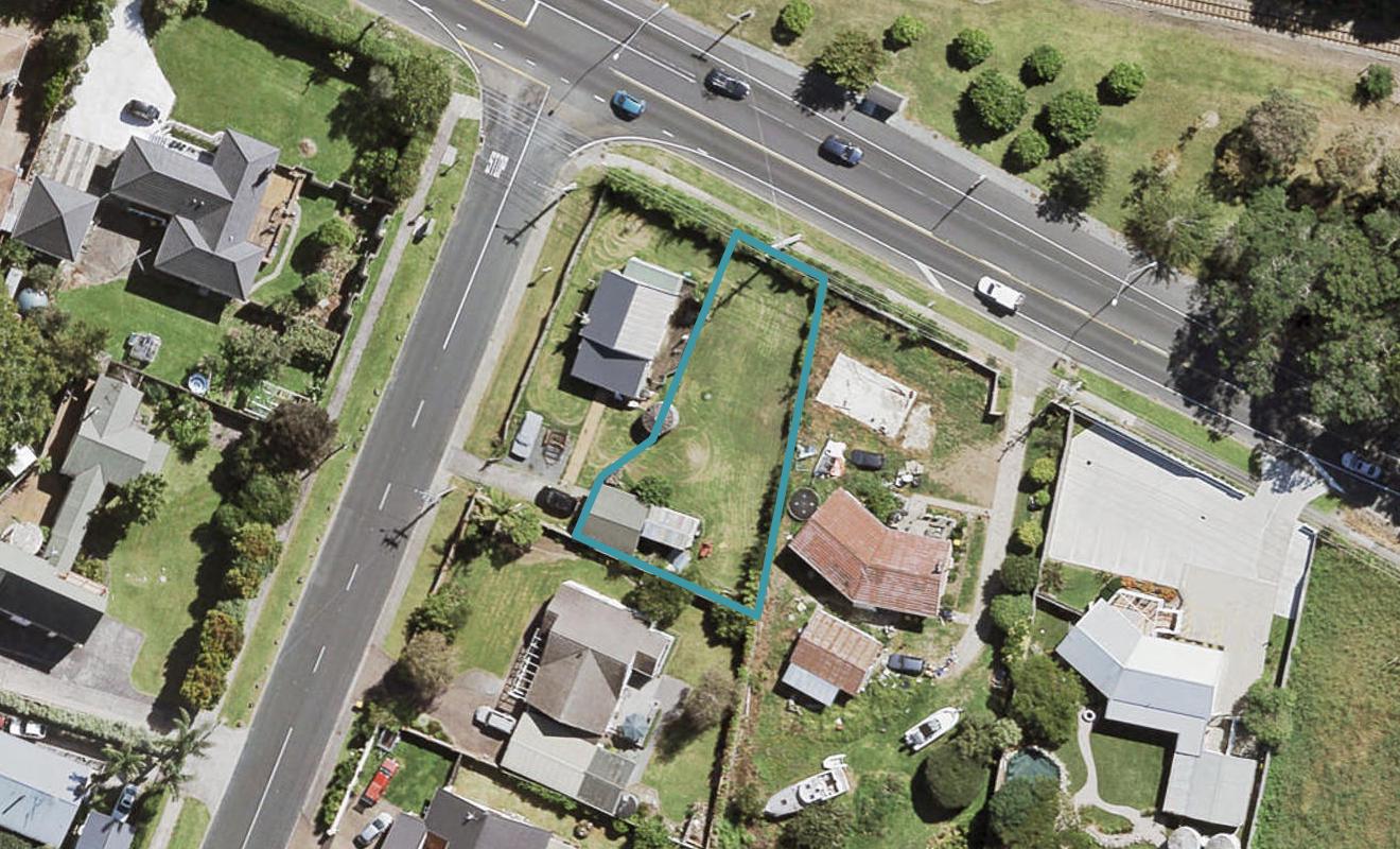 403 Main Road, Huapai, Kumeu - Carousel 1