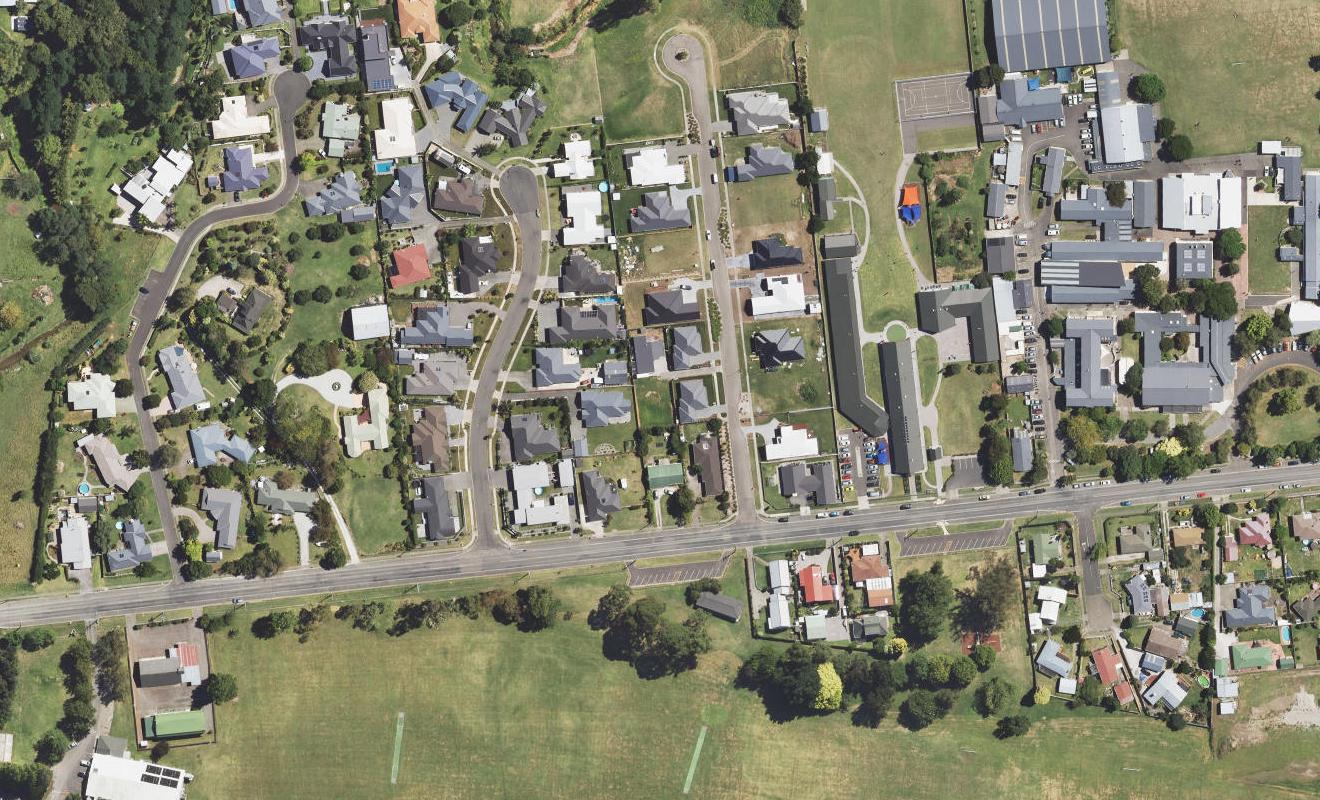 4 Fortis Place, Lytton West, Gisborne - Carousel 1