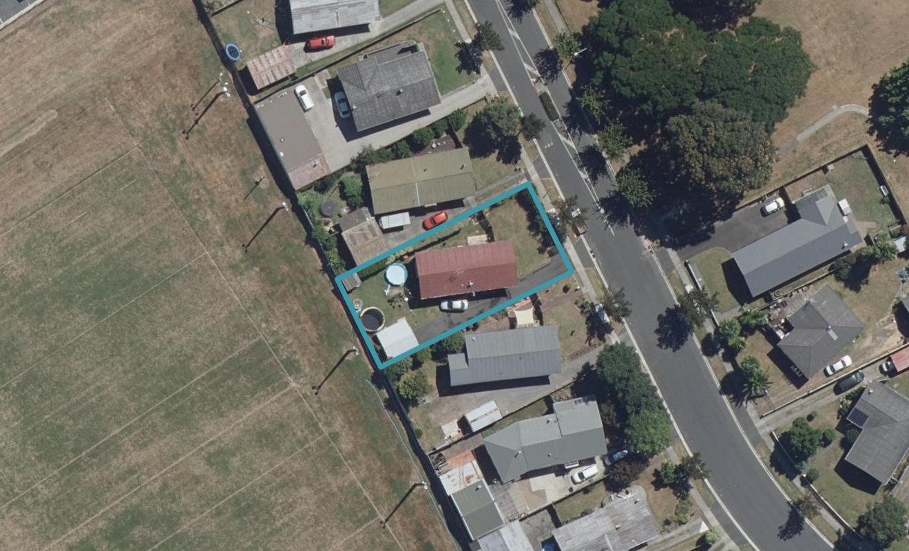 41 Rhonda Avenue, Deanwell, Hamilton - Carousel 1