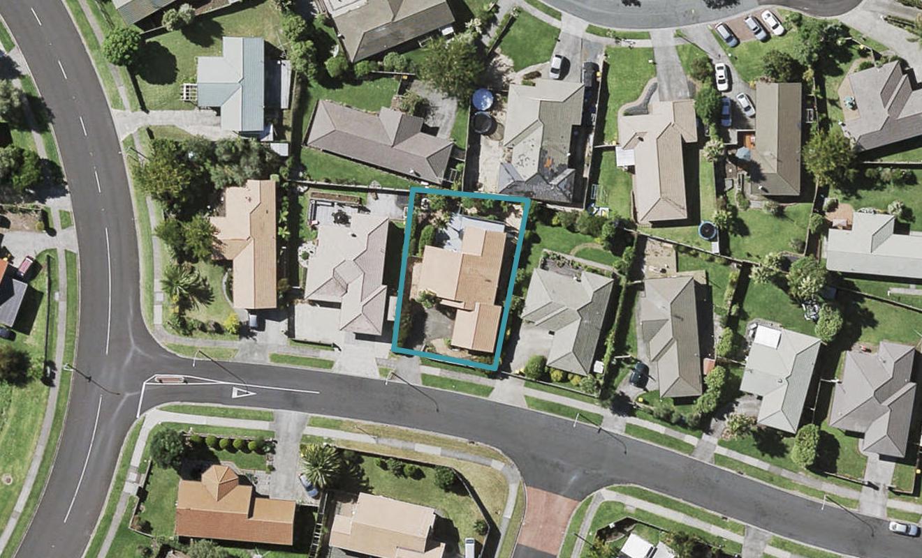8 Elderberry Road, Burswood, Auckland - Carousel 1