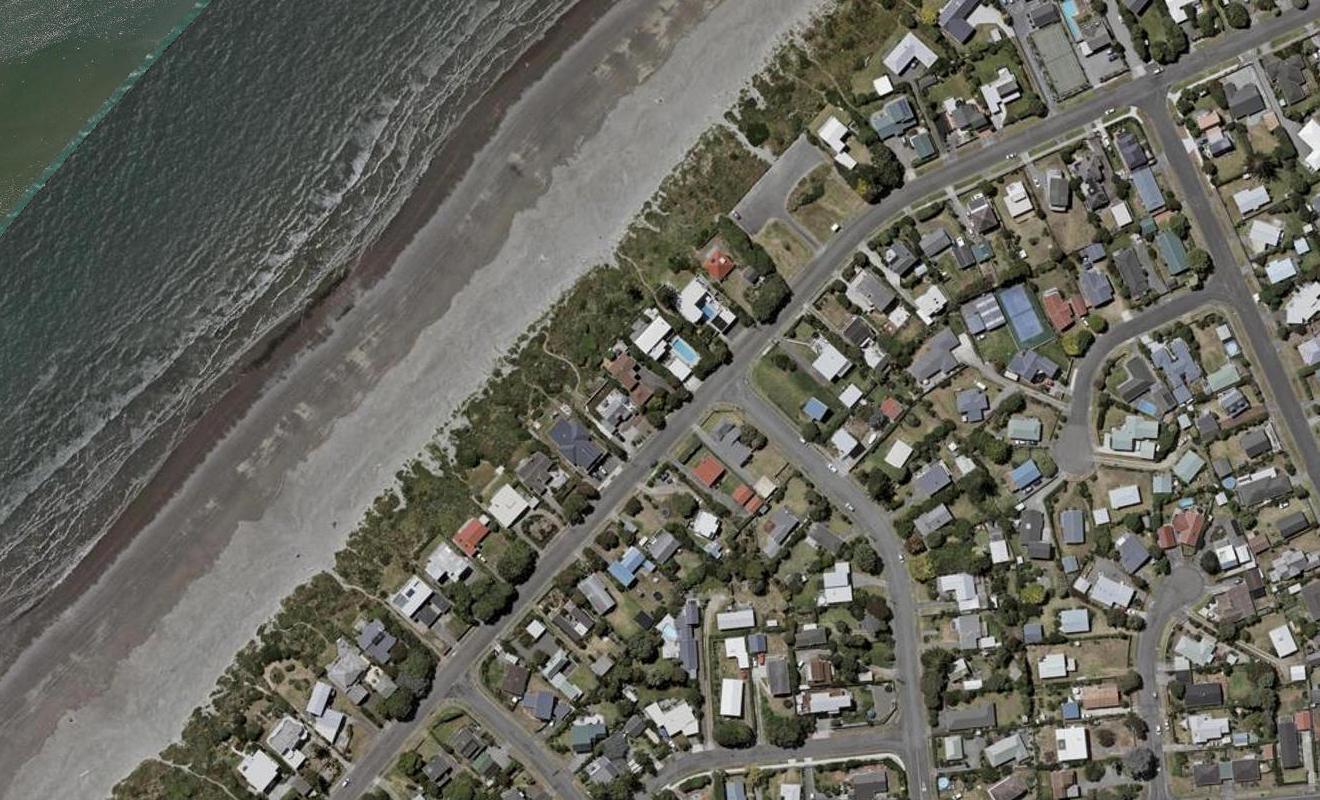 93 Field Way, Waikanae Beach, Waikanae - Carousel 1