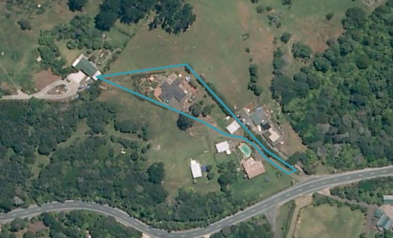422 Wairere Road, Henderson - Carousel 1