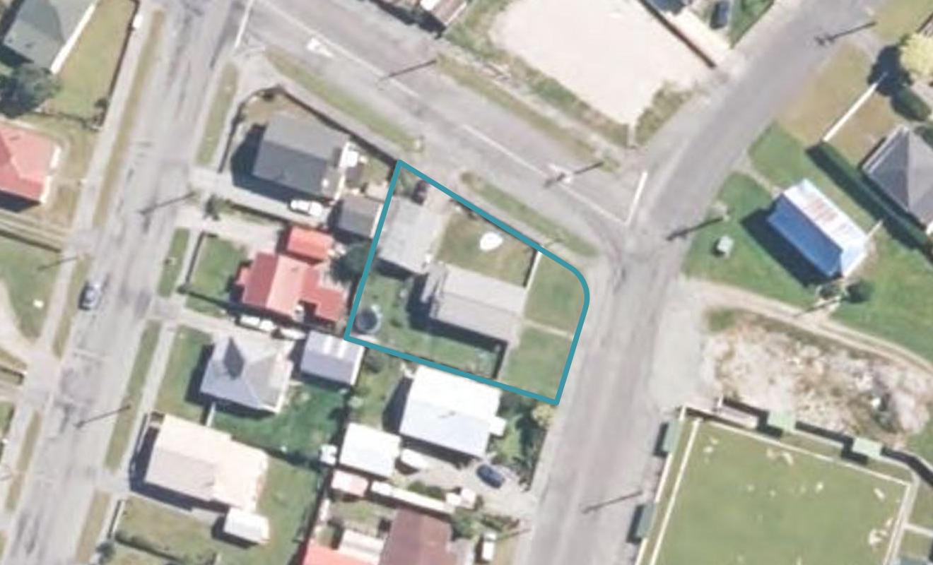 4 Reid Street, Blaketown, Greymouth - Carousel 1