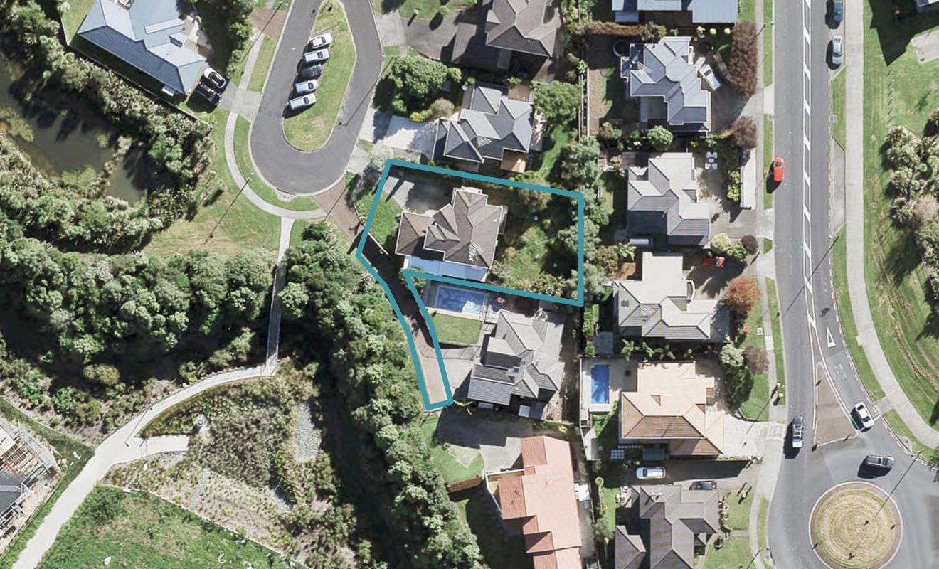 10 Meridian Court, Oteha, Auckland - Carousel 1