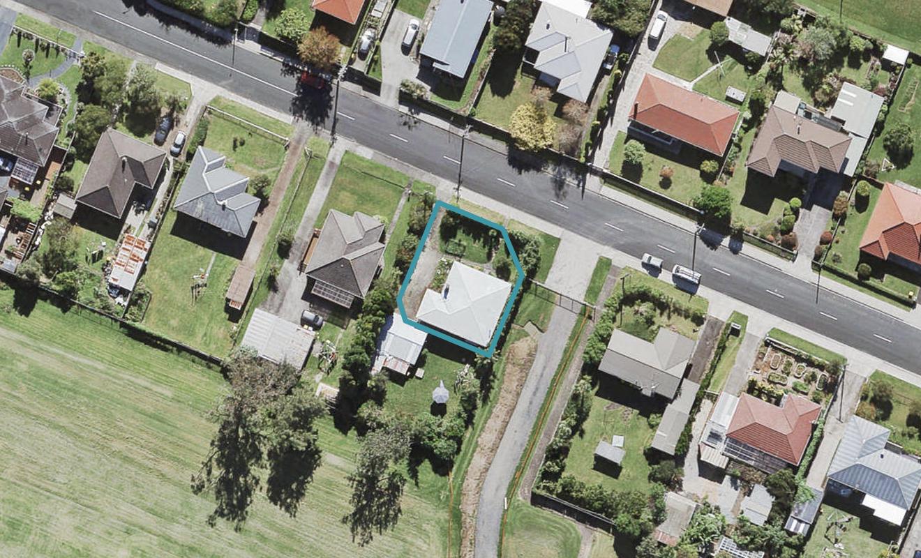 18 Nile Road, Kelston, Auckland - Carousel 1
