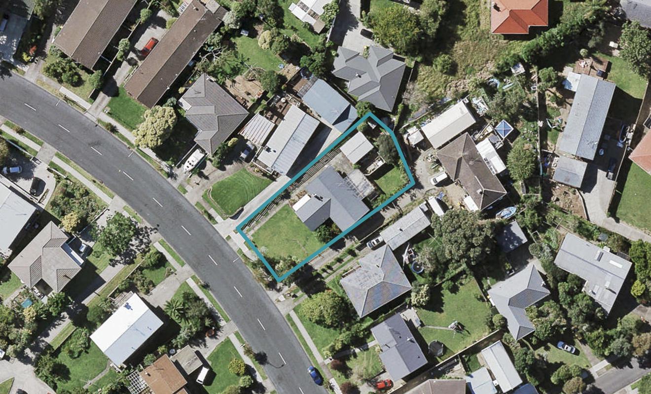 24 Larne Avenue, Pakuranga Heights, Auckland - Carousel 1