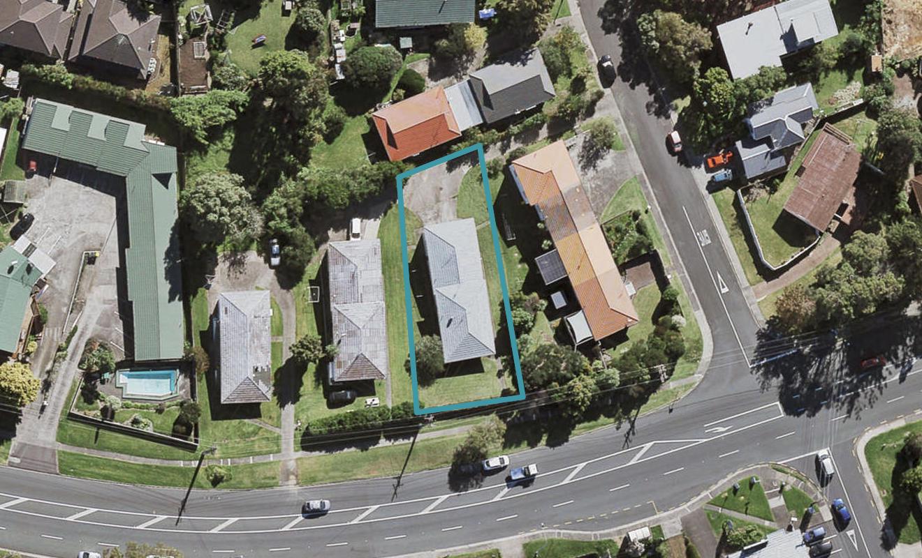 2/317 Wairau Road, Totara Vale, Auckland - Carousel 1