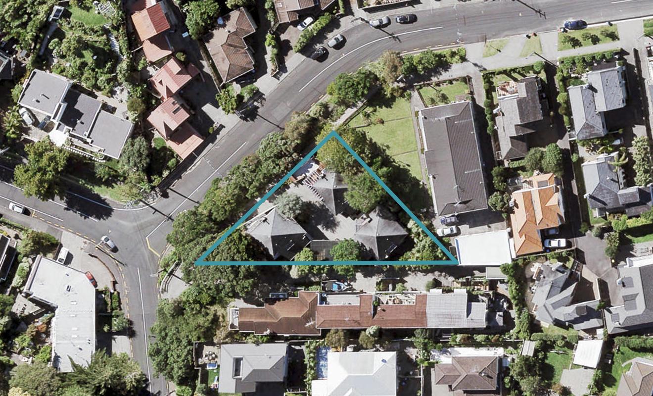 1/1 Rarangi Road, St Heliers, Auckland - Carousel 1