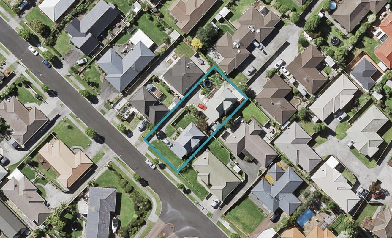 2/53 Frank Nobilo Drive, Golflands, Auckland - Carousel 1