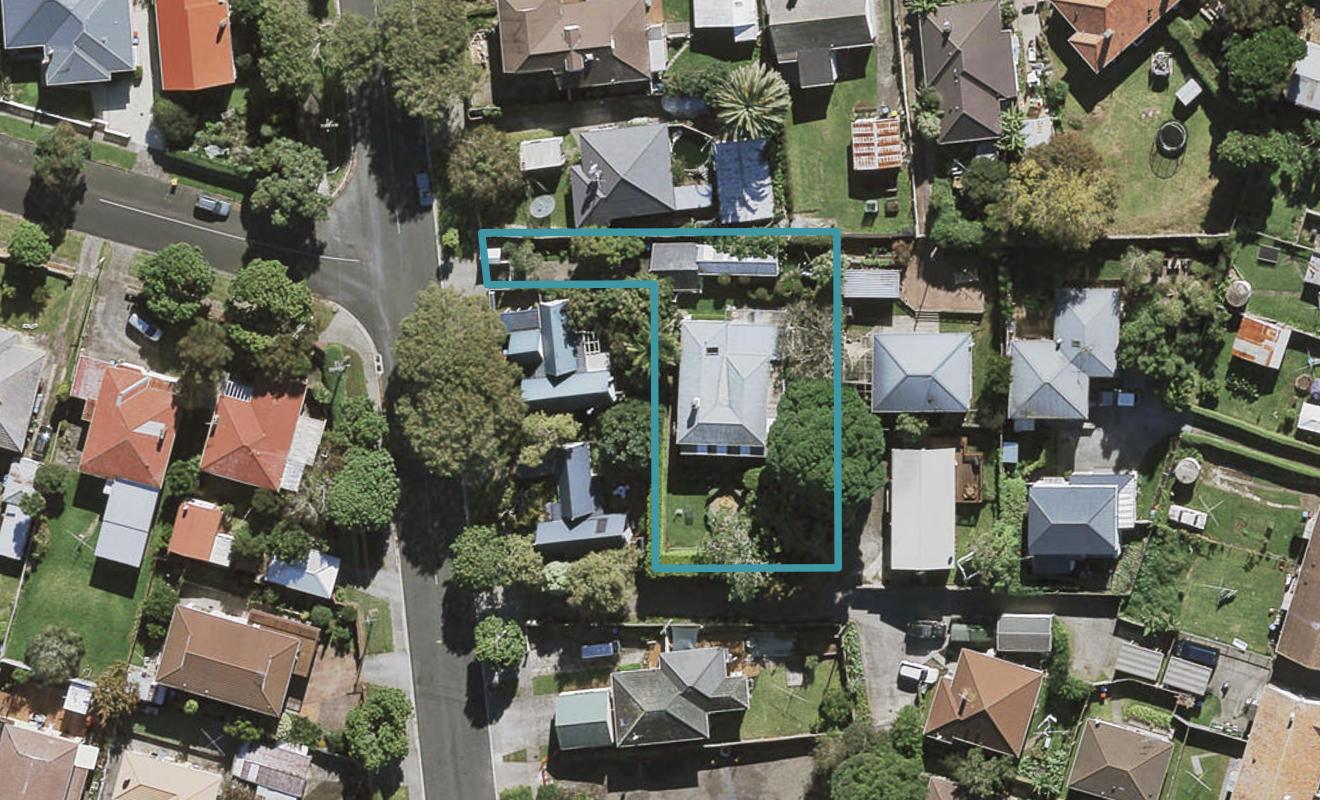 11 Mariri Road, Onehunga, Auckland - Carousel 1