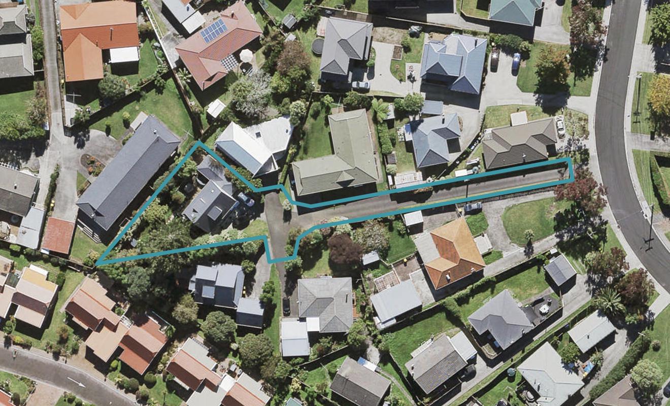 3/16 Duncan Avenue, Te Atatu South, Auckland - Carousel 1