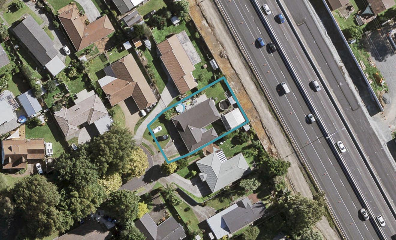 9 Biscay Place, Conifer Grove, Takanini - Carousel 1