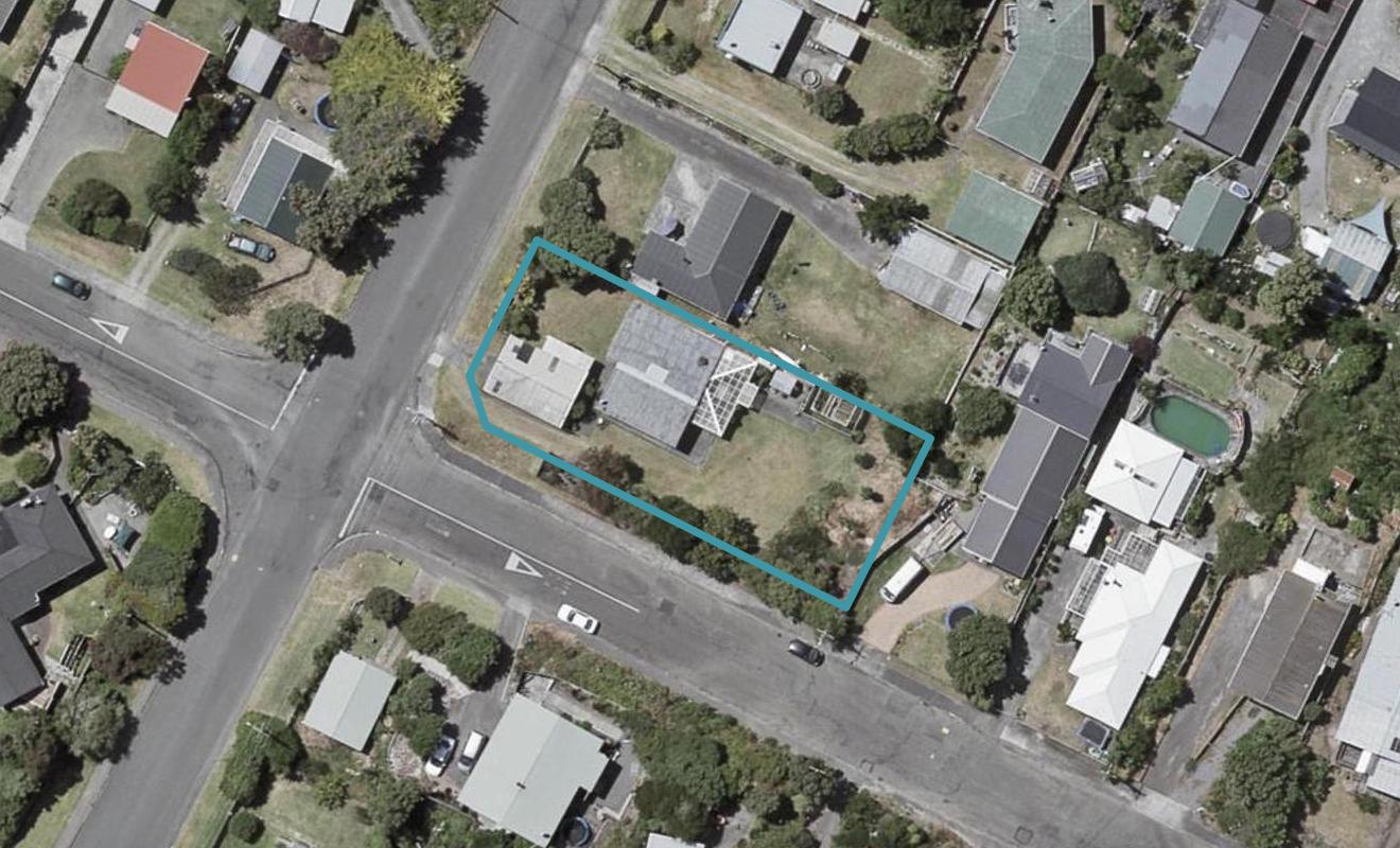 12 Ngaio Street, Otaki Beach, Otaki - Carousel 1