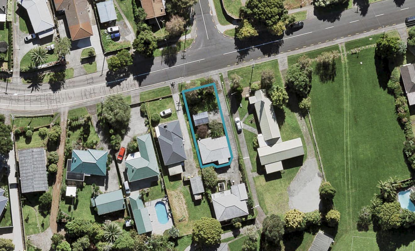 34A Taikata Road, Te Atatu Peninsula, Auckland - Carousel 1