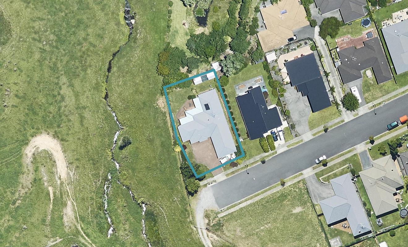 20 Eagle Street, Welcome Bay, Tauranga - Carousel 1