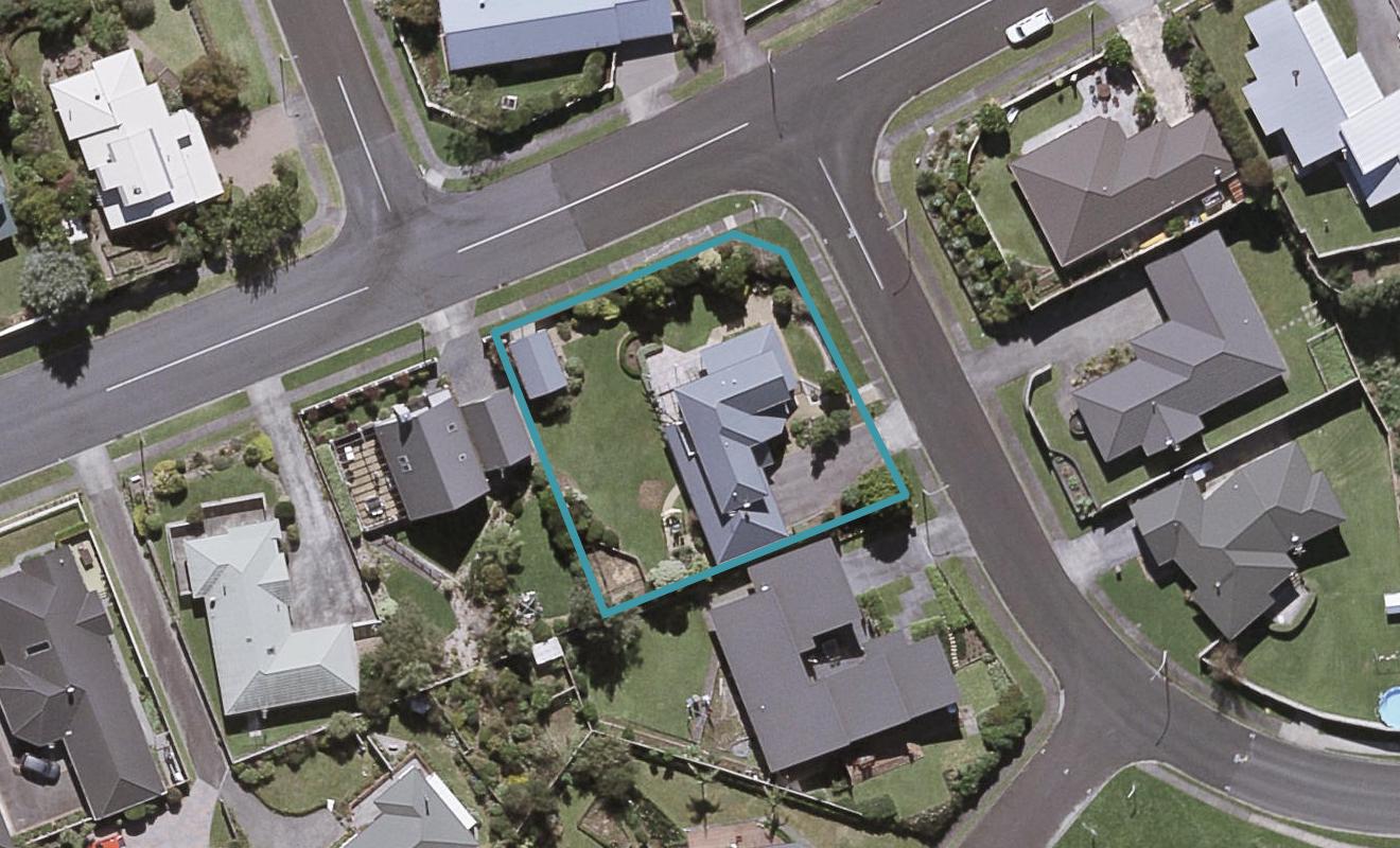 2 Rotokare Crescent, Whalers Gate, New Plymouth - Carousel 1