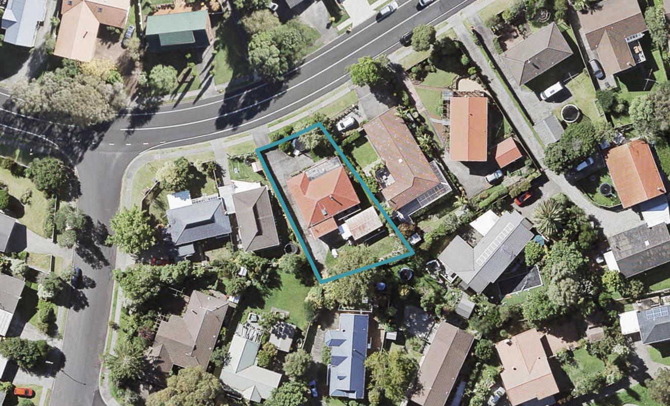 50 John Downs Drive, Browns Bay, Auckland - Carousel 1