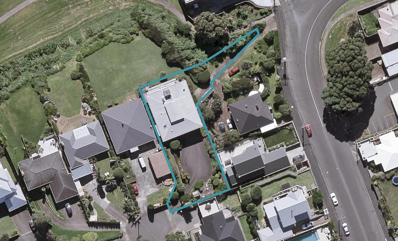 7 Ronald Street, Strandon, New Plymouth - Carousel 1