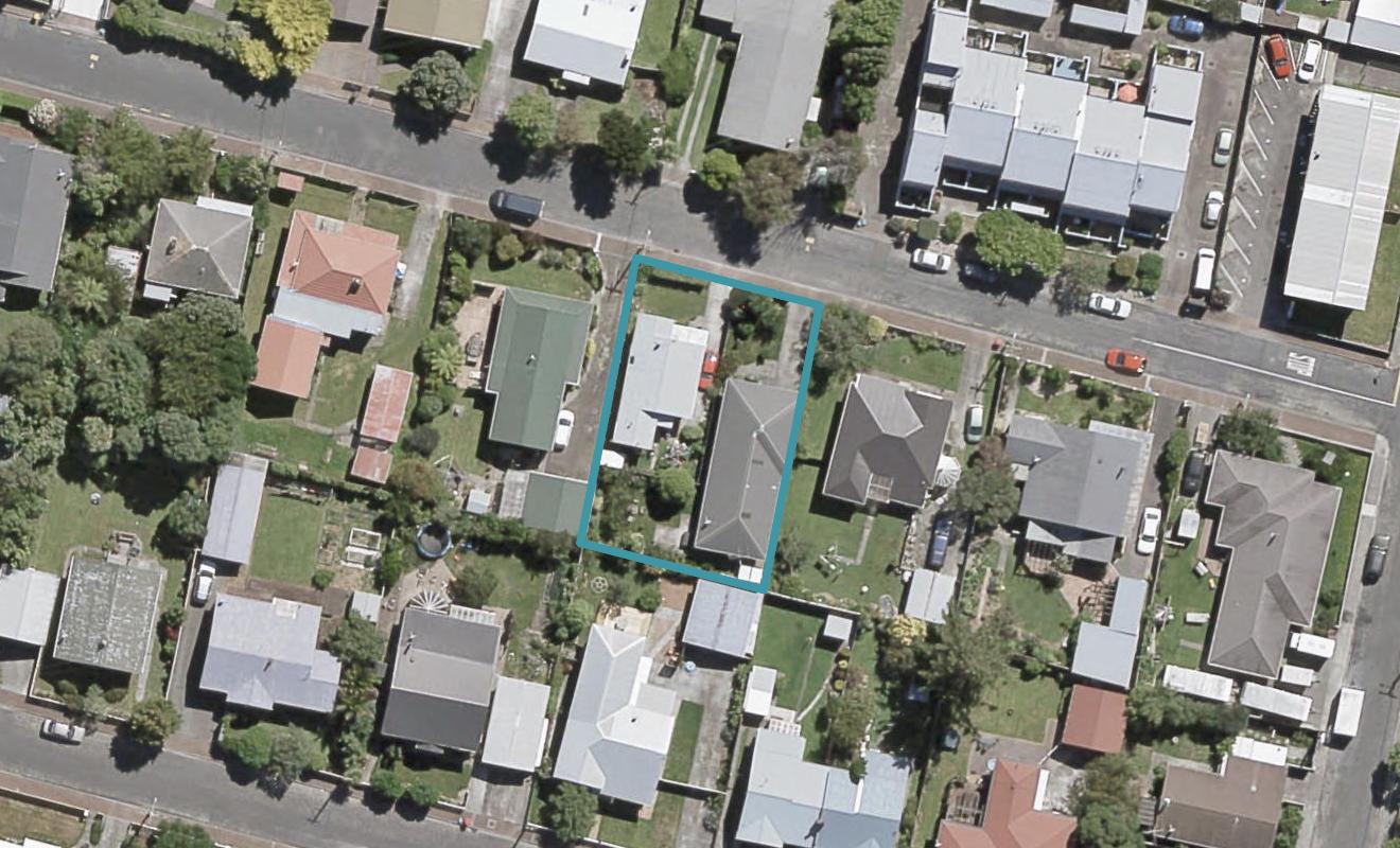 1/16 Valentine Street, Alicetown, Lower Hutt - Carousel 1